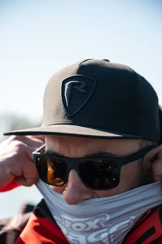 Fox Rage Light Grey Snood 83% Polyester 17% Elastane