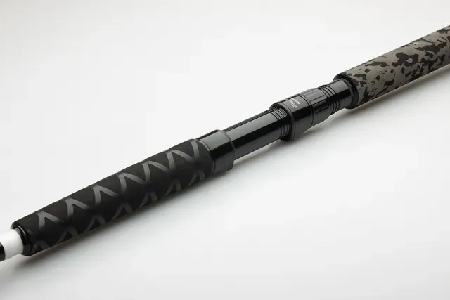 Madcat White Pellet Spinning Rod 3.15m 200–300g