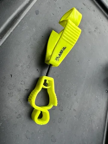 Black Cat Multi Clip Plastic