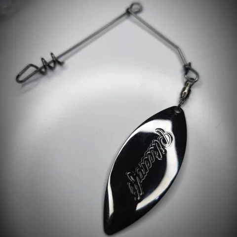 Pikecraft The Screw In Spinnerbait Black Nickel Willow 1pc