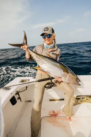 Penn Authority 8500HS 870g 22.6kg 127cm 5.3:1