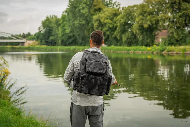 Fox Rage Camo Voyager Rucksack 42x24x45cm 5 Waterproof Base