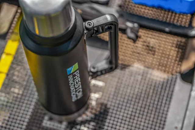 Preston Isolierflasche 1.4l