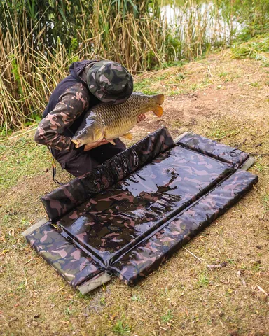 Fox Camolite Welded Flat Mat 115×55cm Flat Mat with Sides