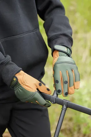 Prologic Neoprene Grip Gloves XL 50% polyester, 20% polyurethane, 20% nylon, 10% elastane; neoprene; suede