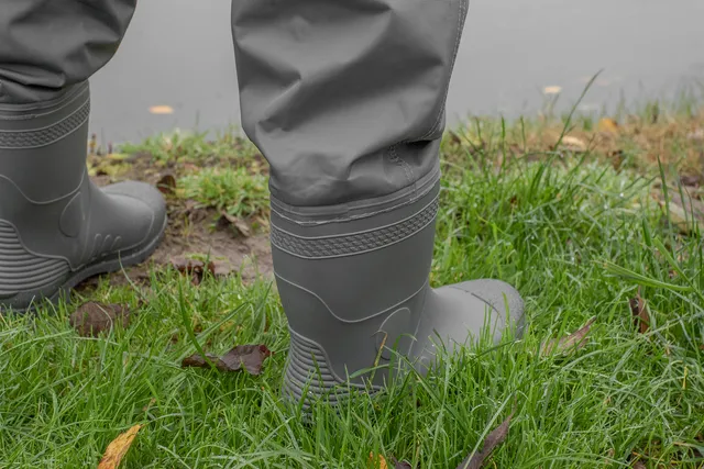 Preston Heavy Duty Chest Waders UK 10 EU 44