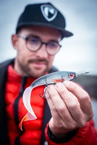 Fox Rage Pro Grub Loaded 35g 16cm Size 2 Treble UV Perch