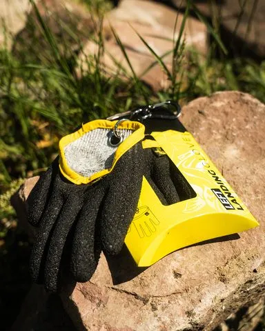 Black Cat Landing Glove Left M