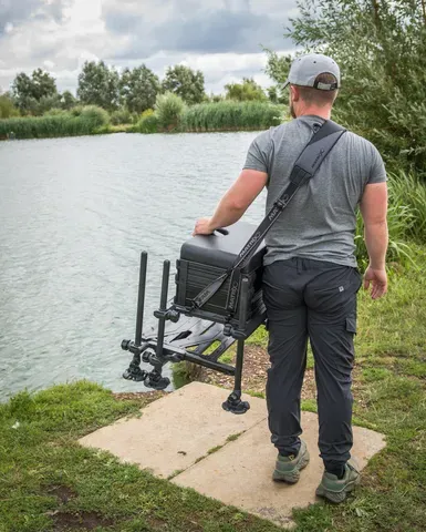 Matrix F25 Pro Seatbox Black Edition 13.5kg 76.1cm Aluminium