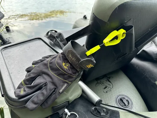 Black Cat Multi Clip Plastic