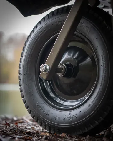 Fox Voyager Barrow Plus 1 17.45kg 94cm Pneumatic