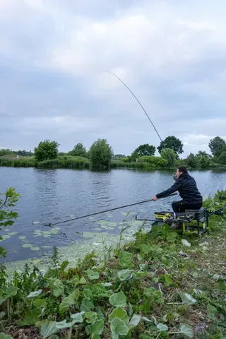 Matrix Horizon X Ultra Pro Distance Feeder 4m 130g