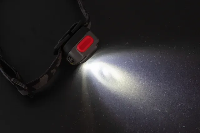 Fox Rage Voyager Head Light 200lm 2h USB-C Chargeable