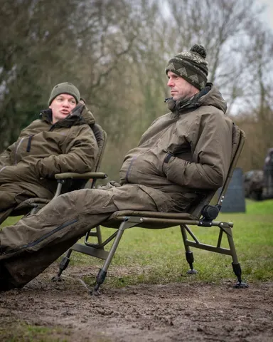 Fox Voyager Compact Recliner 57cm 65cm 5.5kg Polyester