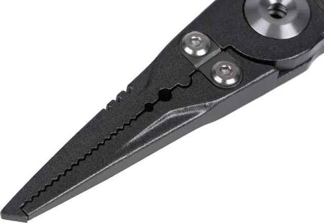 Fox Rage Belt Pliers 18.4cm Tungsten Carbide Side Cutters Serrated 420 Stainless Steel