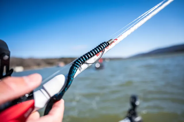 Berkley PowerBait Softbaits PBBPW7 18cm Blue Fleck Firetail