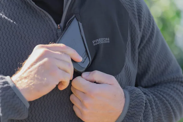 Preston Core Collection Zig Zag Fleece M