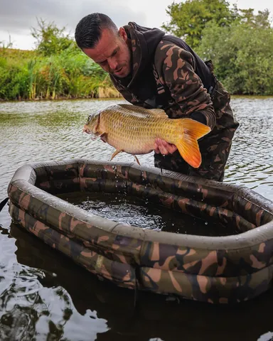 Fox Carpmaster Air Mat 132x74cm Inflatable