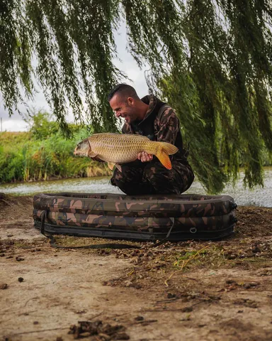 Fox Carpmaster Air Mat 132x74cm Inflatable