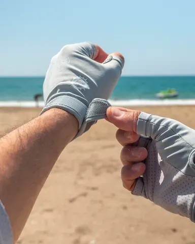 Fox Rage Lightweight UV Gloves Fingerless Medium