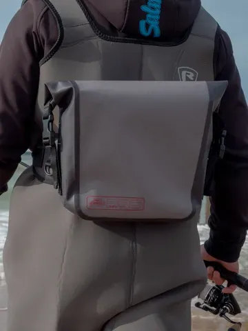 Fox Rage Pro Series Waterproof Belt Bag 38/25x8x43cm Polyester TPU