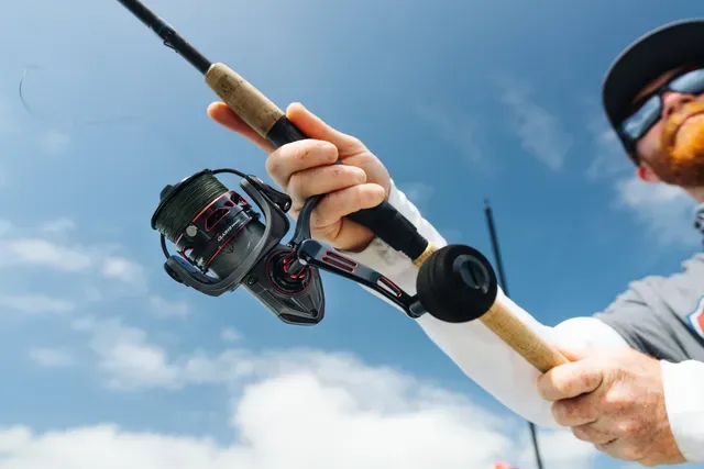 Penn Clash II Spinning 4000 6.8kg 323g 112cm