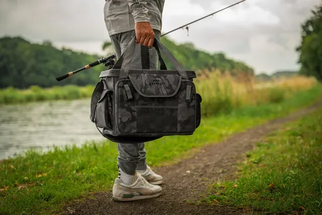 Fox Rage Camo Voyager Moulded XL Carryall 50x33x31cm
