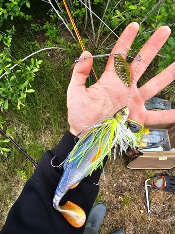 Savage Gear Da Bush Spinnerbaits 16cm 32g Red Head Silver