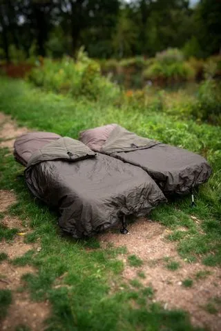 Fox Ven-Tec Bedchair Cover 240cm