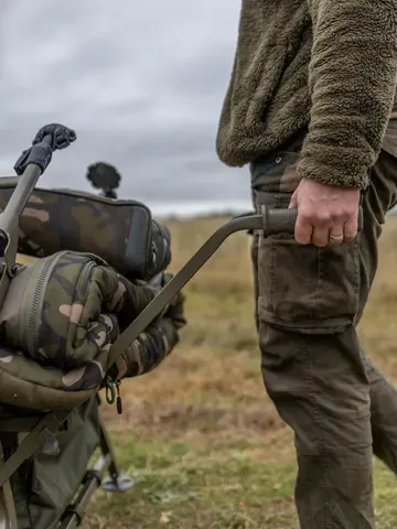 Fox Voyager Barrow 90–113cm 14.76kg Steel Pneumatic