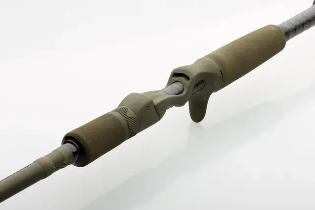 Savage Gear SG4 Big Bait Specialist Spinnrute 2.59m 110–220g