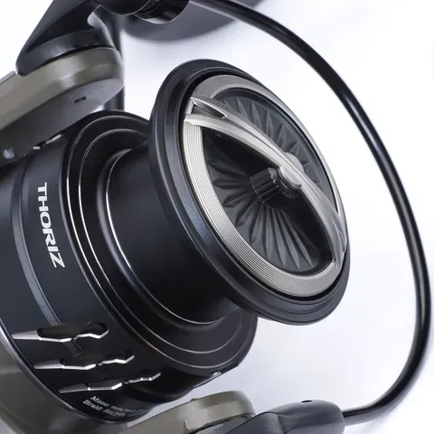 Savage Gear Thoriz Spinning Reel C3000 66cm 274g 8 45.4kg