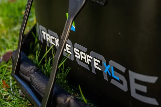 Preston Hardcase Tackle Safe XL