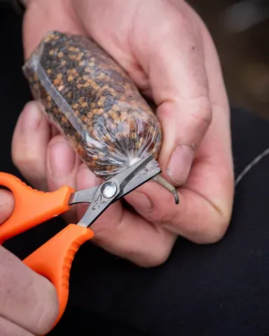 Fox Edges Titanium Braid Scissors Serrated