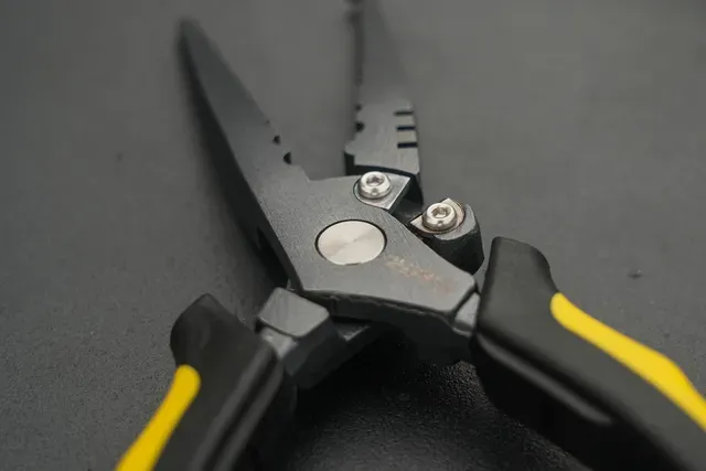 Black Cat Split Ring Pliers 17.8cm High Carbon Steel