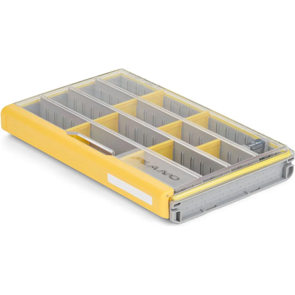 Plano EDGE® Utility Box 3700™ Standard Tacklebox 35.6x22.9x4.8cm