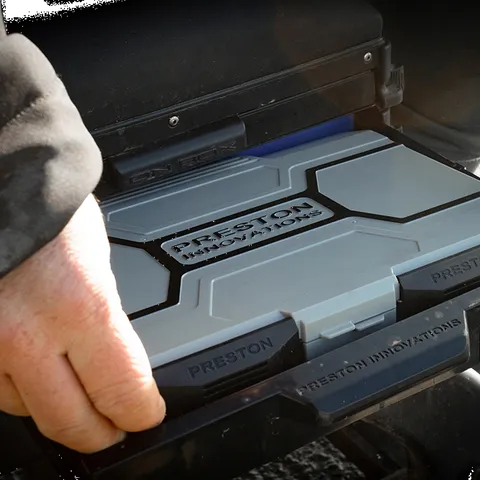 Preston Absolute All-Round Hooklength Box 20–40 Compartments ABS Water-resistant