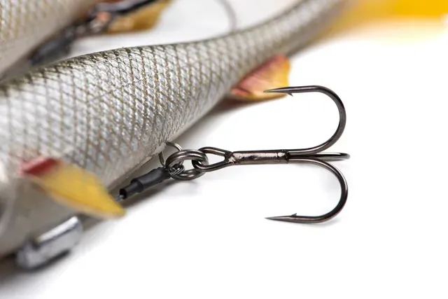 Fox Rage Super Slick Shad 18cm 49g UV Silver Ghost 1/0