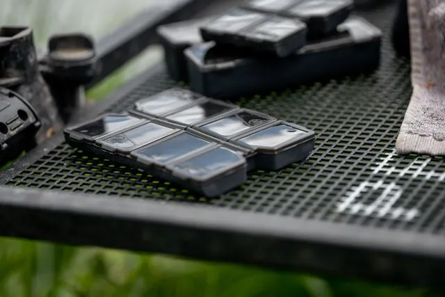 Preston Accessory Box 4 Compartment Shallow Magnetic