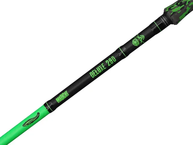 Madcat UV Series Deluxe Spinning Rod 320 100–250g