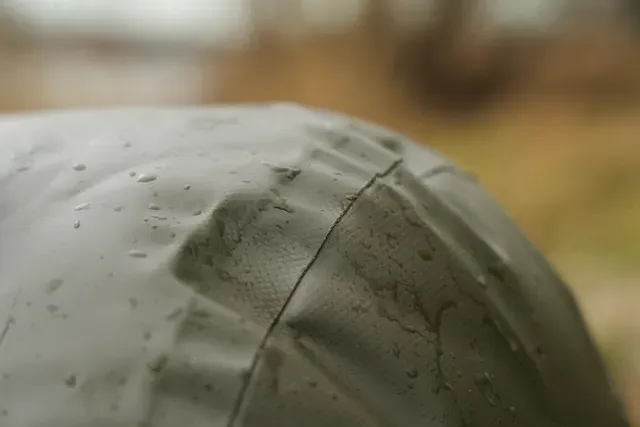 Black Cat S Buoy 25cm PVC Glow