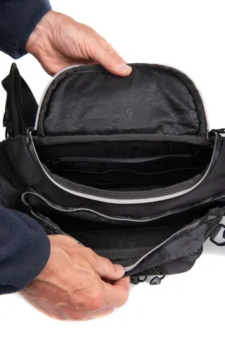 Fox Rage Camo Voyager Belt Bag 68x21x18cm