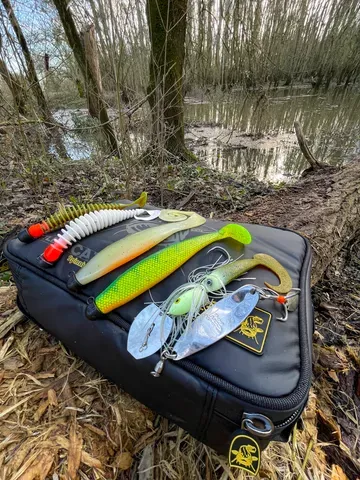 Black Cat Battle Cat Lure Wallet 38x25x10cm 2 Compartments Nylon Waterproof