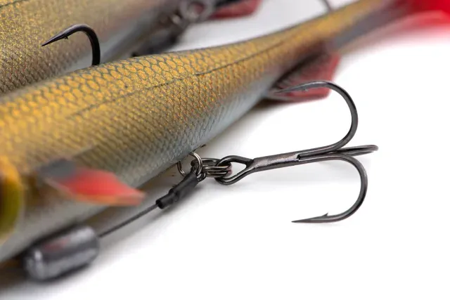 Fox Rage Super Slick Shad 18cm 49g UV Golden Prey Pre-rigged