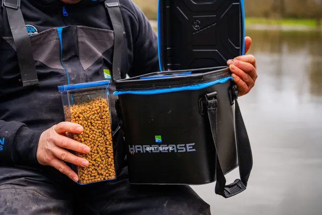 Preston Hardcase Bait Safe 25x25x25cm