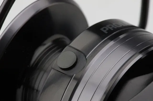 Prologic Element Spinning Reel 4000 5.2:1 337g 1.8kg 84cm