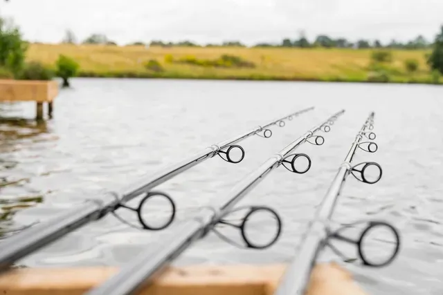 Preston Monster Xtreme Distance Feeder 3.8m 150g