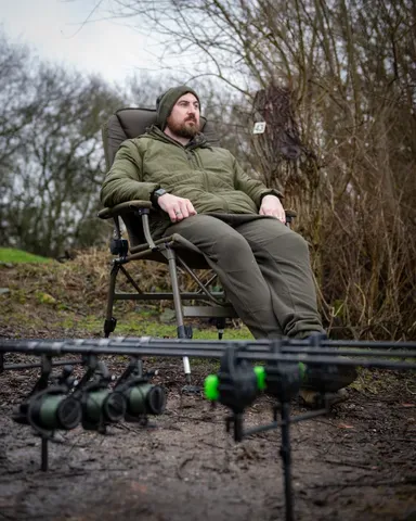 Fox Voyager Large Klappstuhl 7.5kg 70cm 84cm Polyester