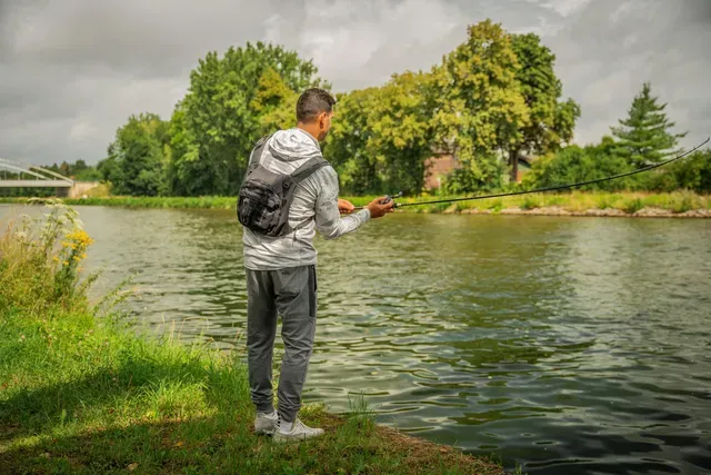 Fox Rage Camo Voyager Chest Pack 38x17x23cm 2