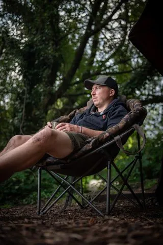 Fox Lounger Chair 7kg 85cm Polyester